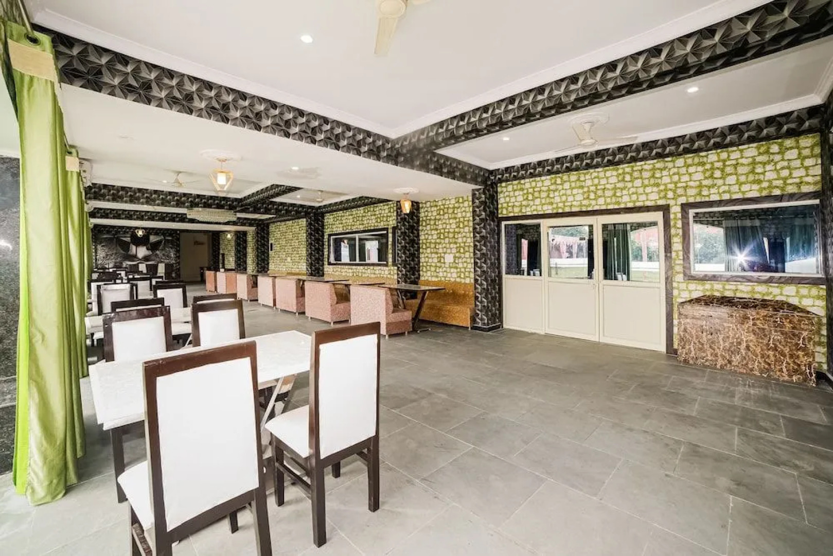 OYO 41923 Prema Kunj Resort