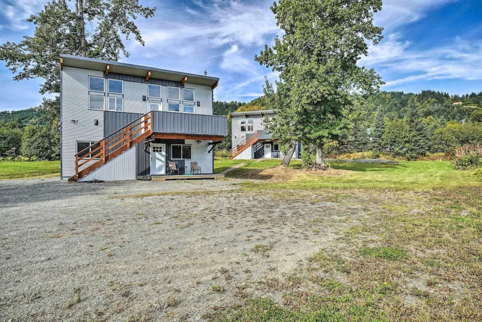 Family Retreat ~ 8 Mi to Downtown + Bishops Beach!