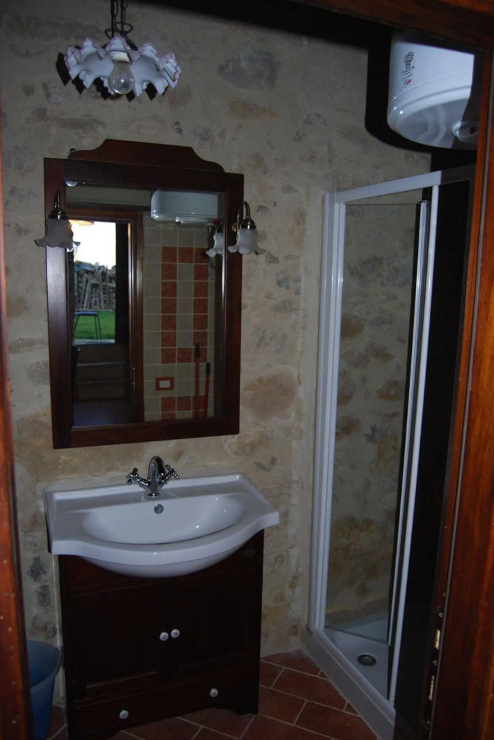 Castello Di Cisterna