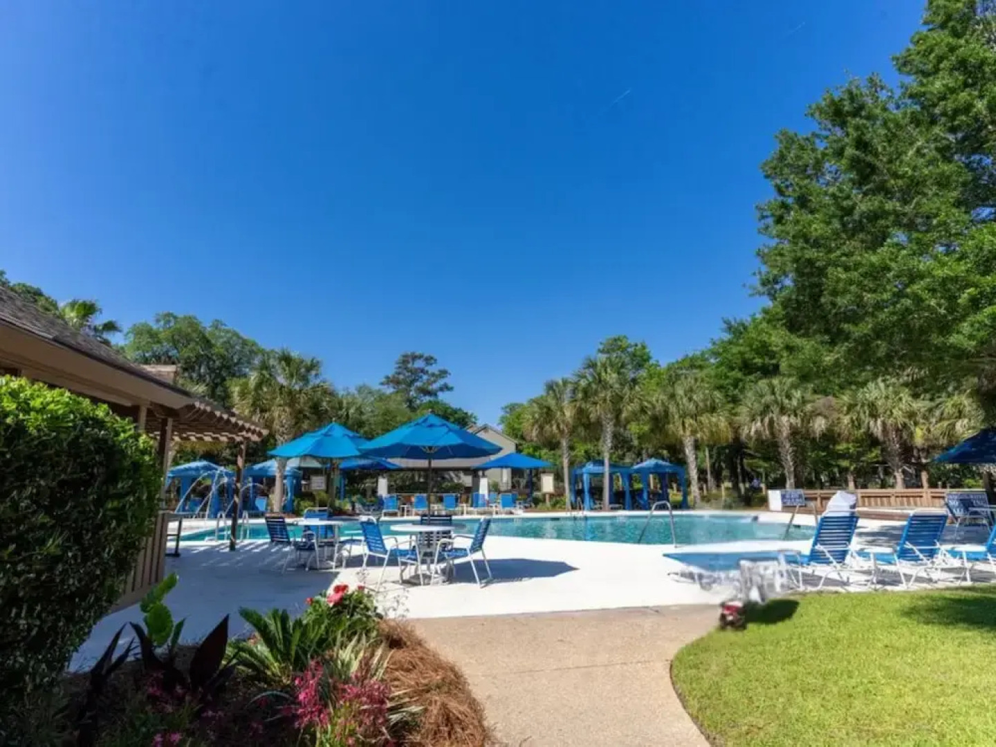 Spinnaker At Shipyard