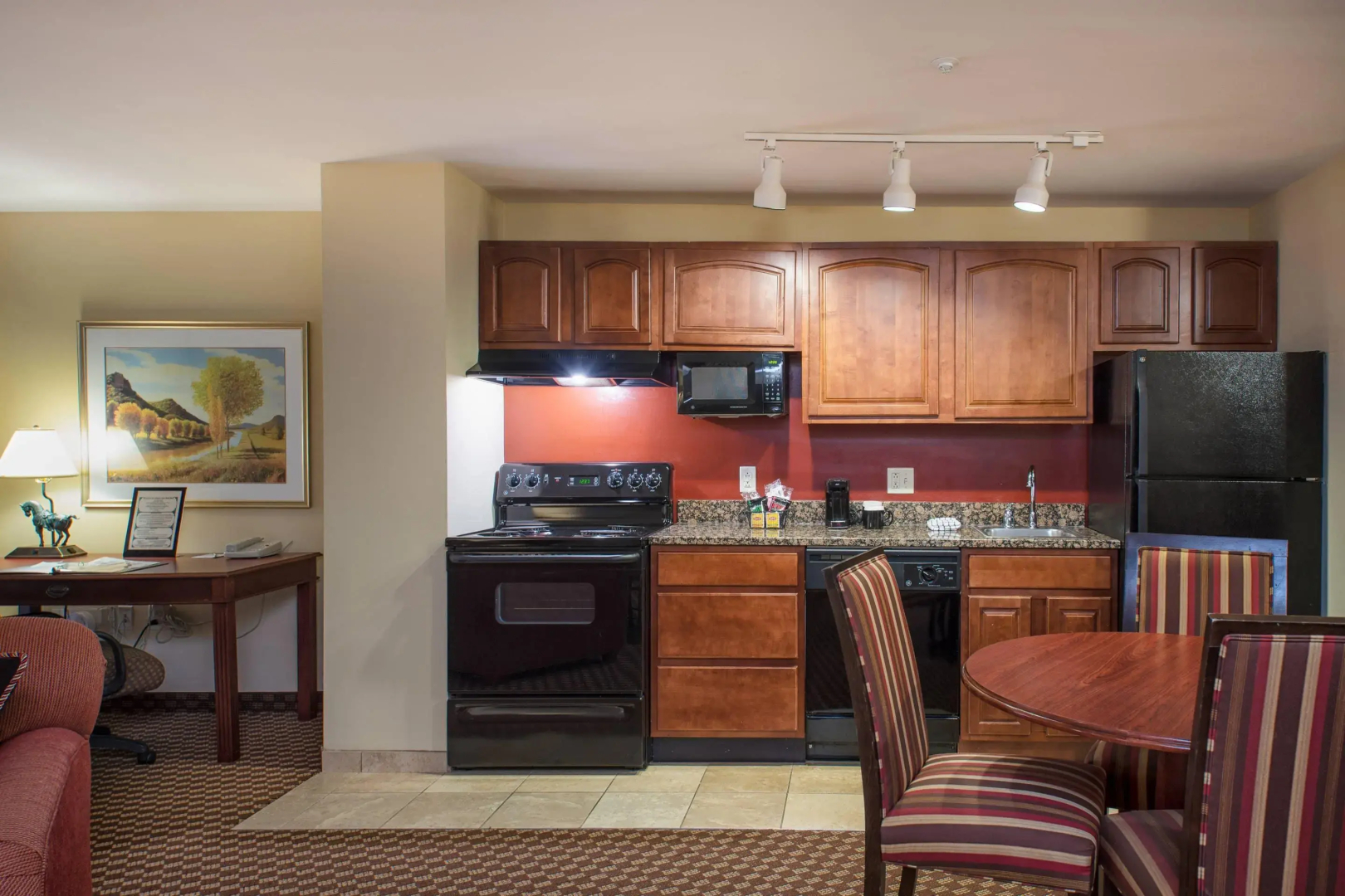 Arlington Court Suites, a Clarion Collection Hotel