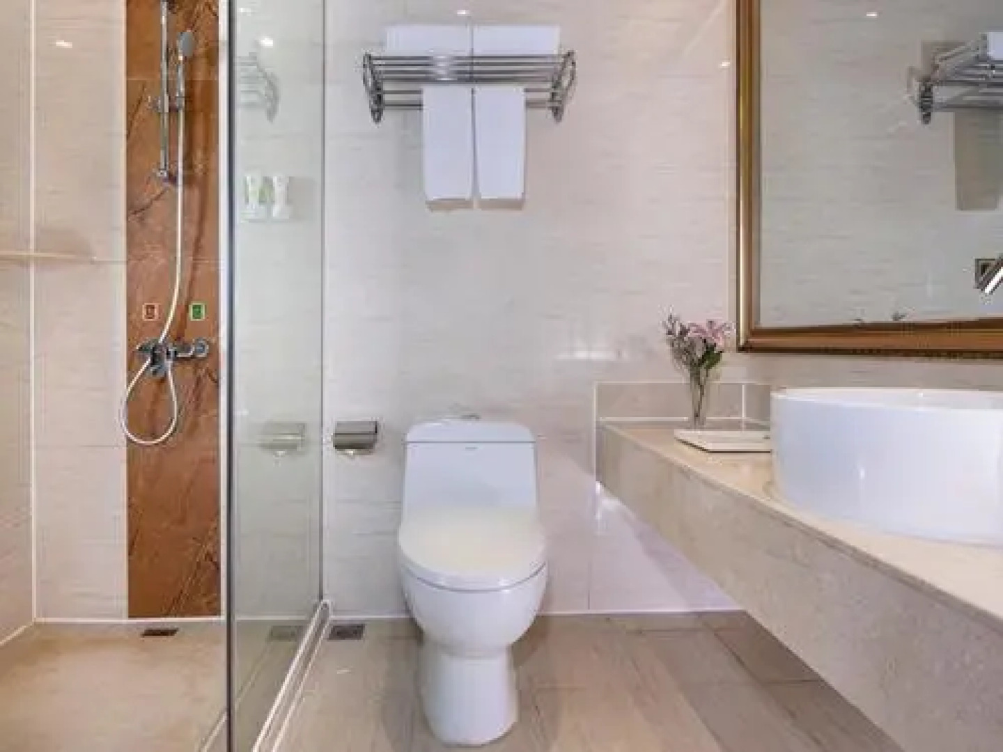 Vienna Hotel Yueyang Huarong Avenue Branch