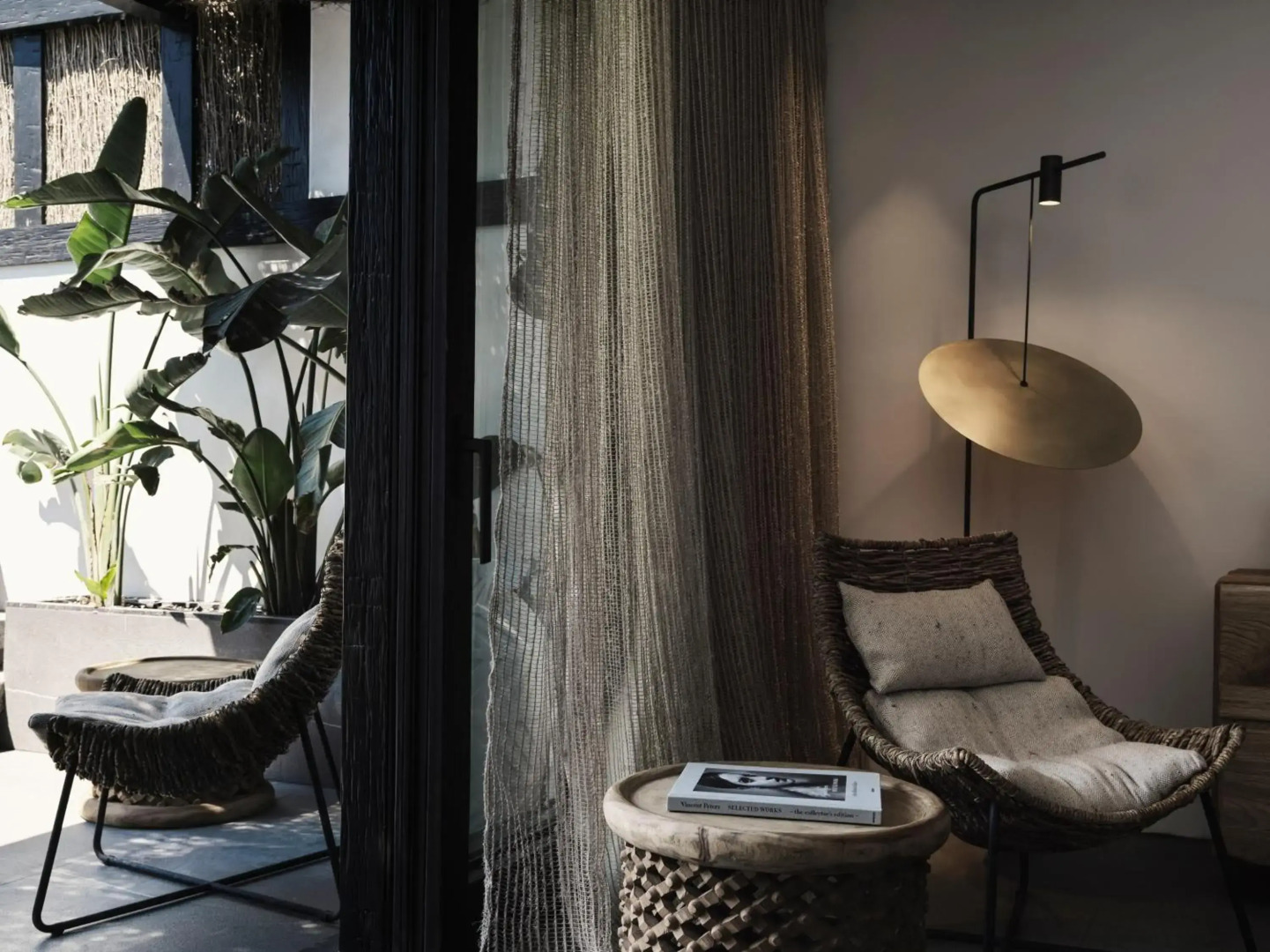 O by Myconian Collection