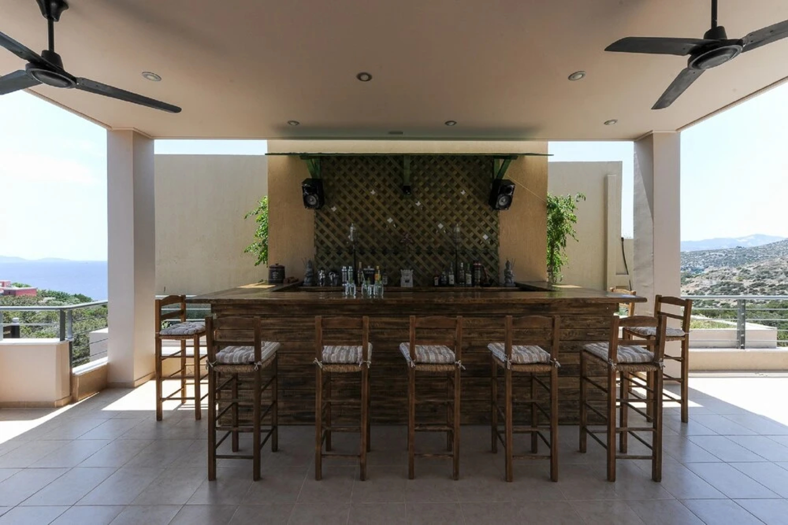 Villa Nefeli - Six Bedroom Villa