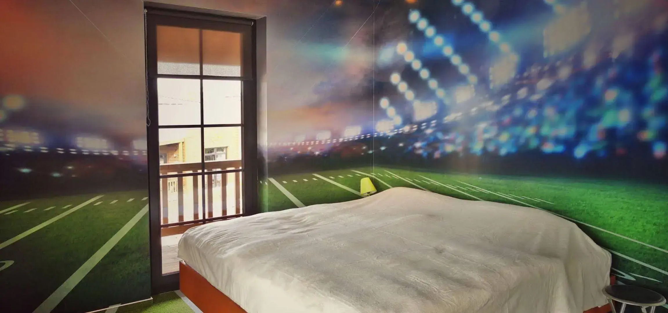 Road Stop Neandertal