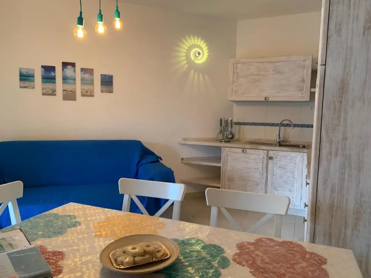 Turquoise & Wood Stylish House 23