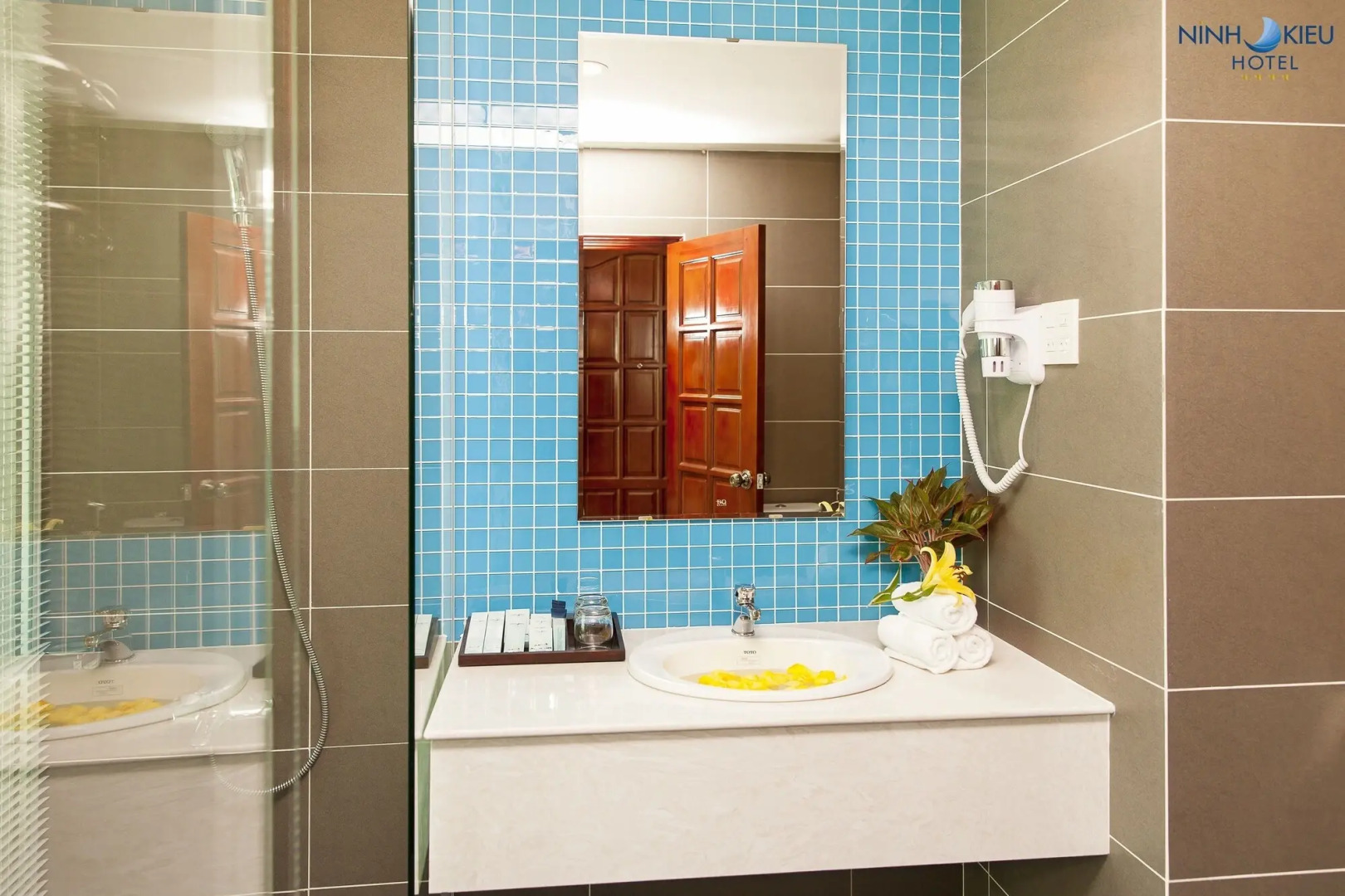 Ninh Kieu Riverside Hotel