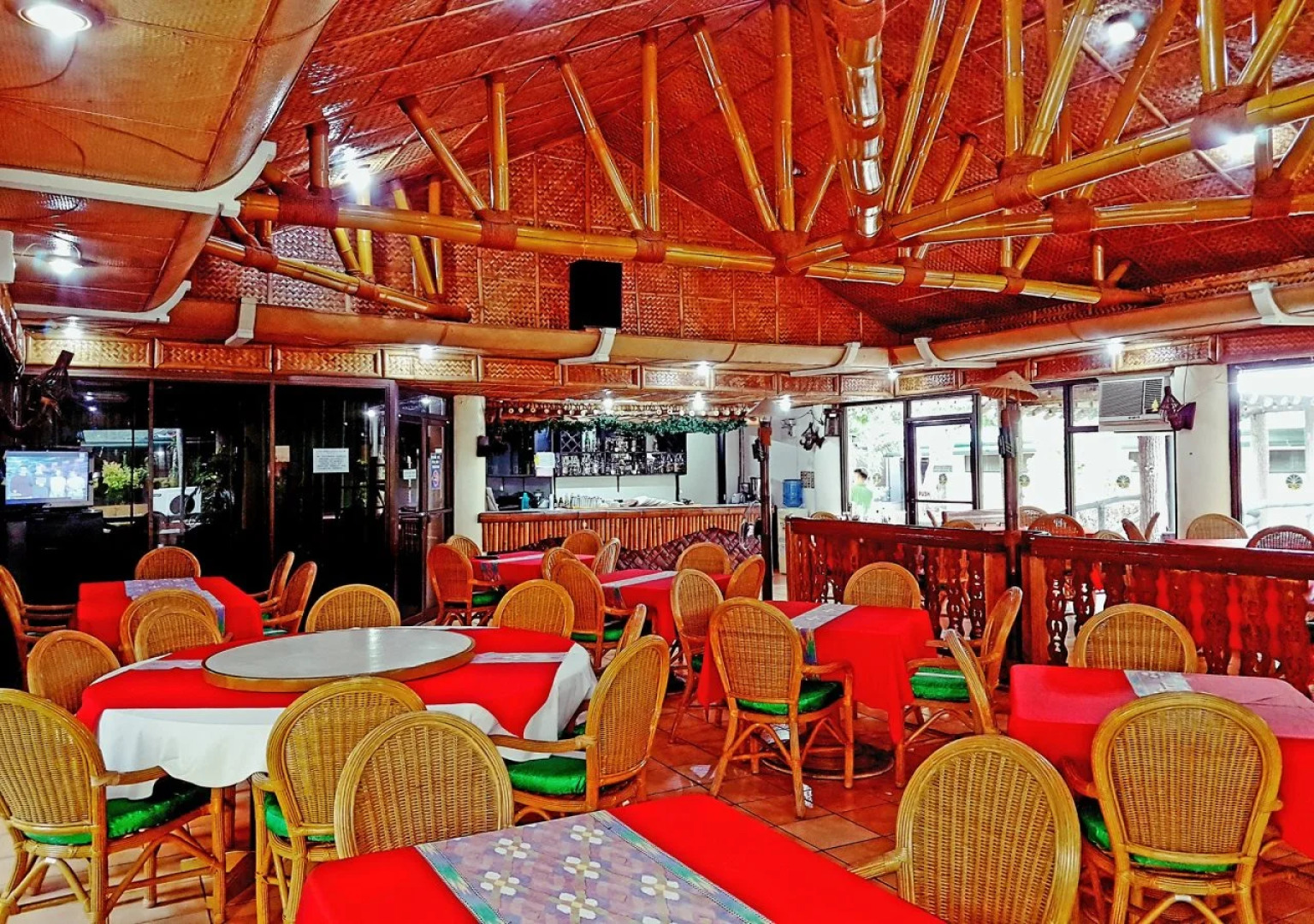 Family Country Hotel & Convention Center