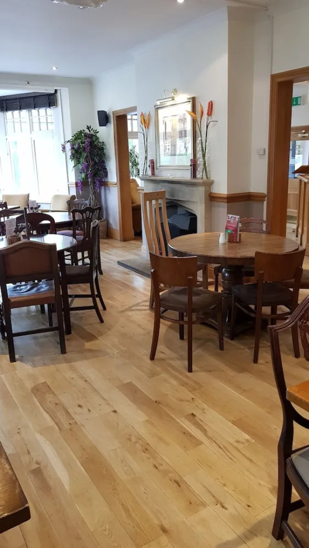 The George Carvery & Hotel