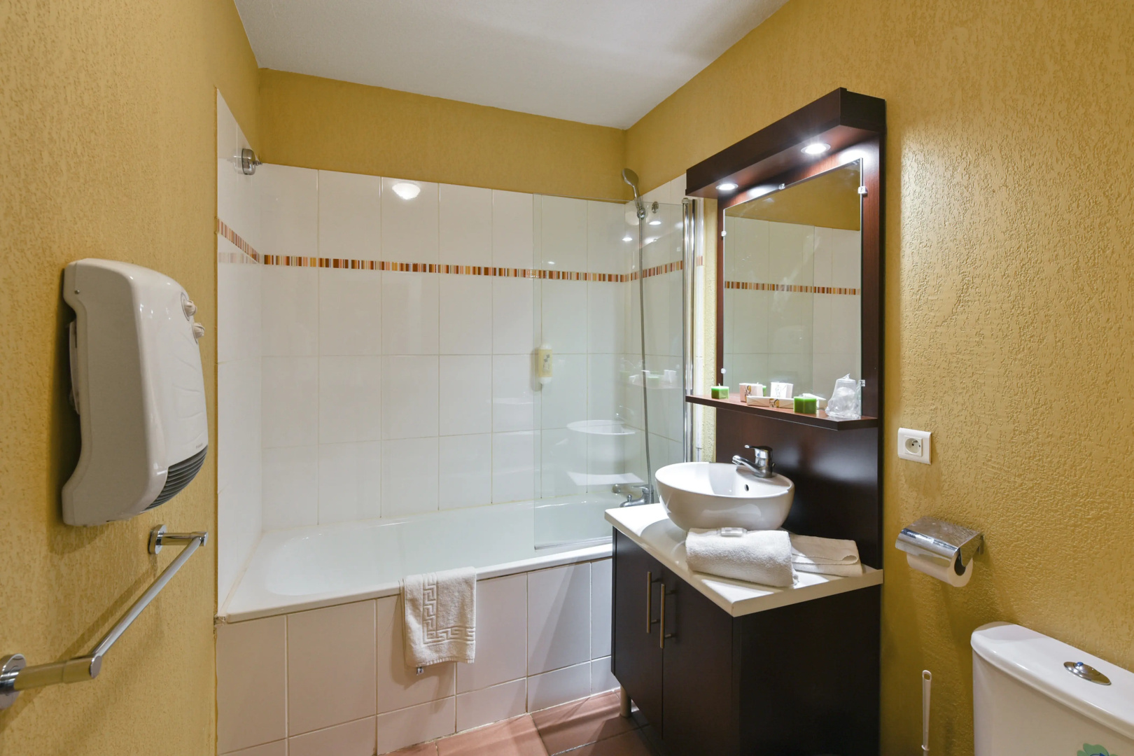 Comfort Aparthotel Six-Fours