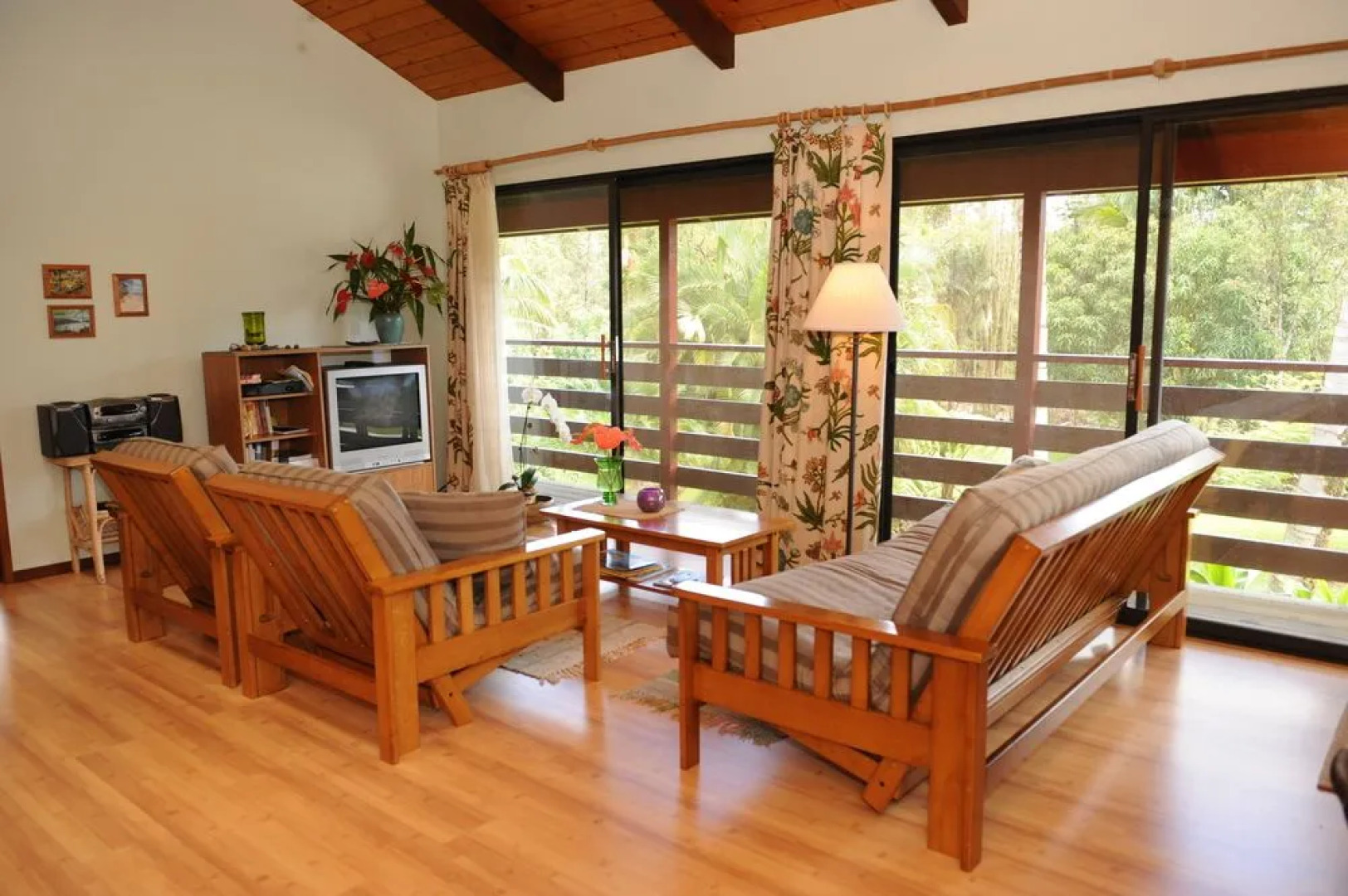 Hale Moana Bed & Breakfast