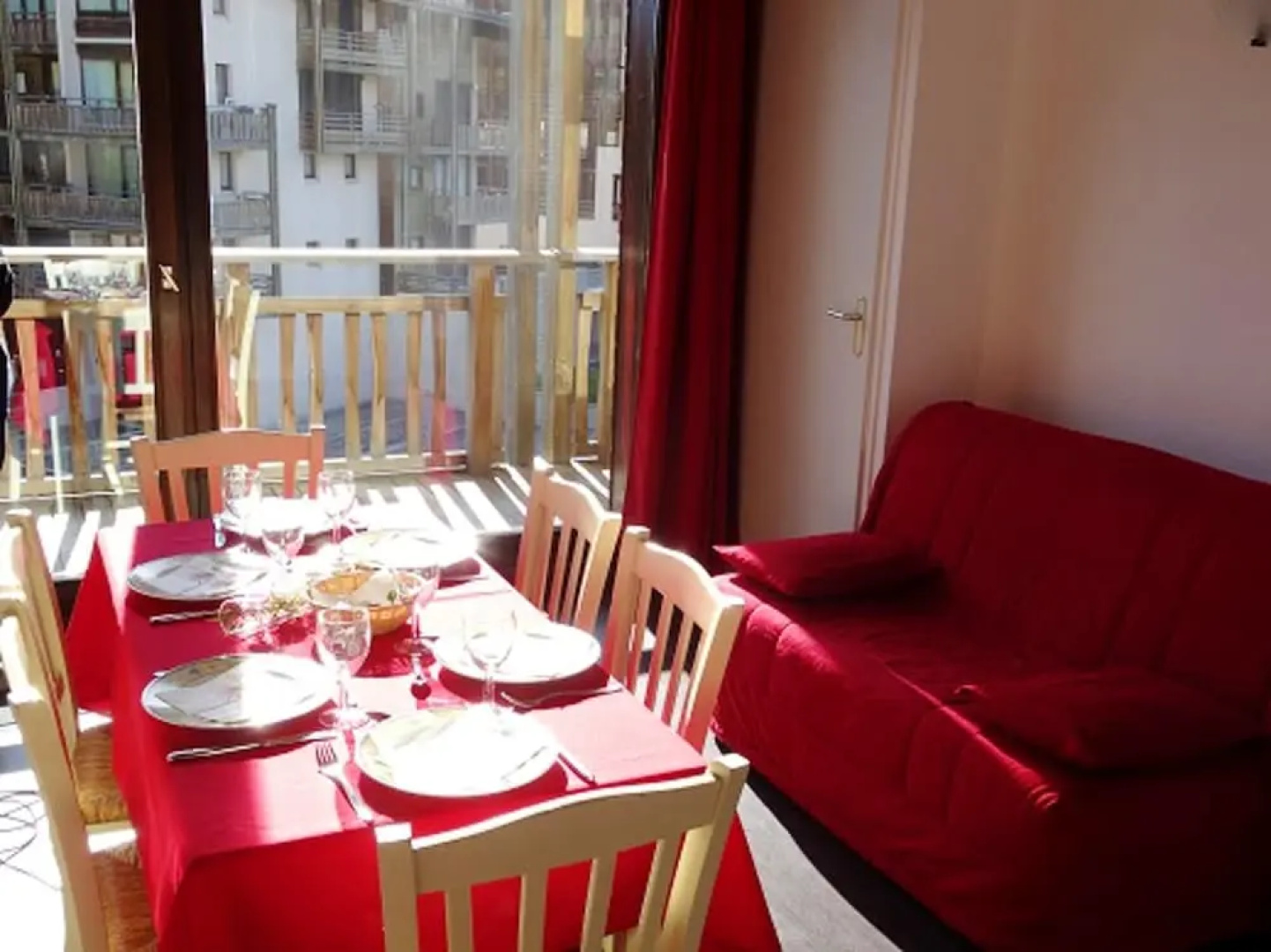 Apartment With 2 Bedrooms in Villarodin-bourget, With Wonderful Mountain View and Furnished Balcony - 100 m From the Slopes