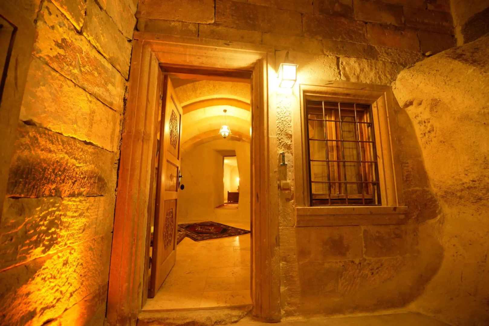 Vineyard Cave Hotel