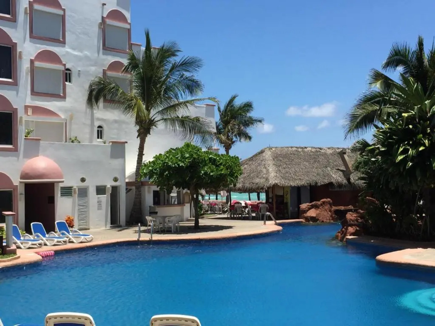 Maz4you Beachfront Condo