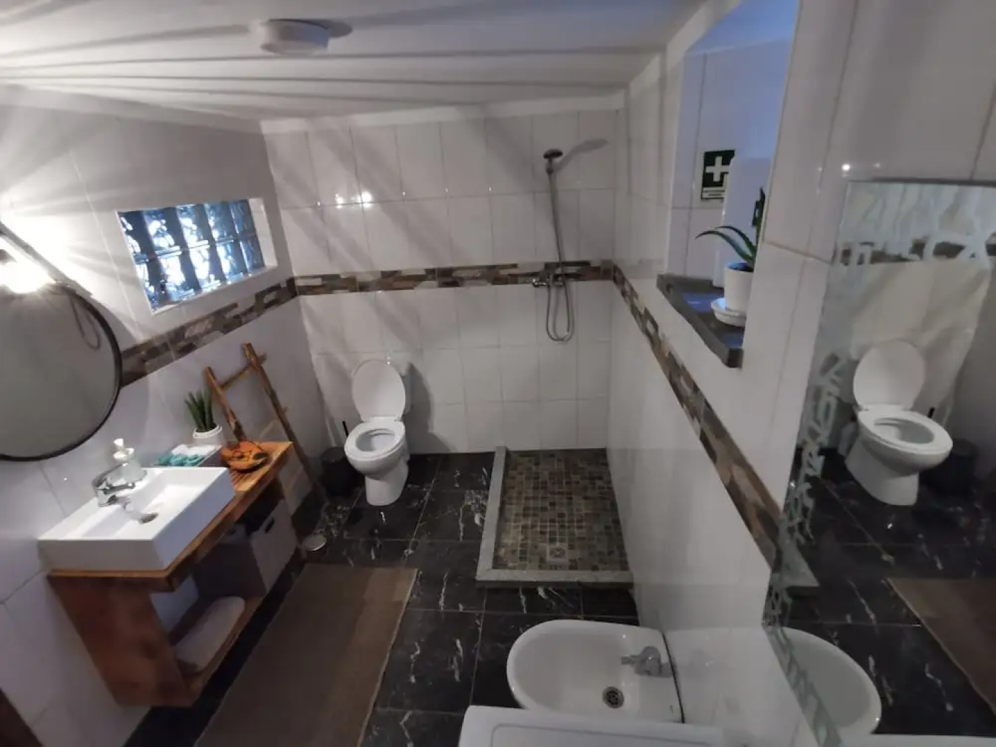 400 Year old 3-bedroom Farmhouse Central Portugal