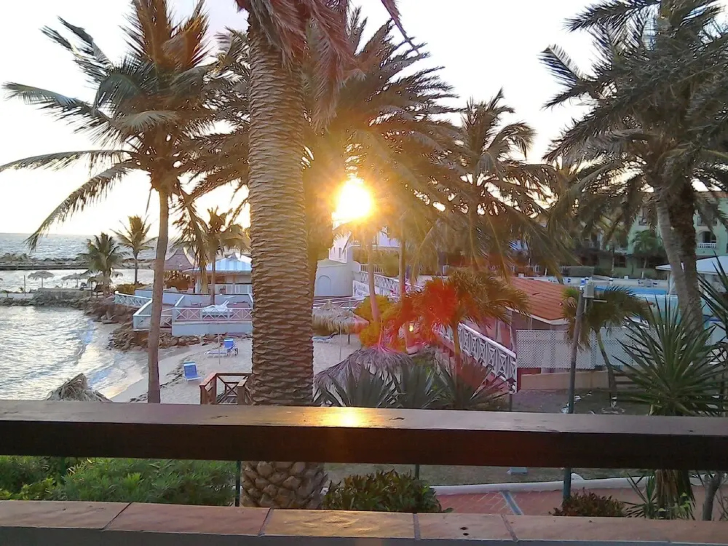 Northshore Seaside Suites