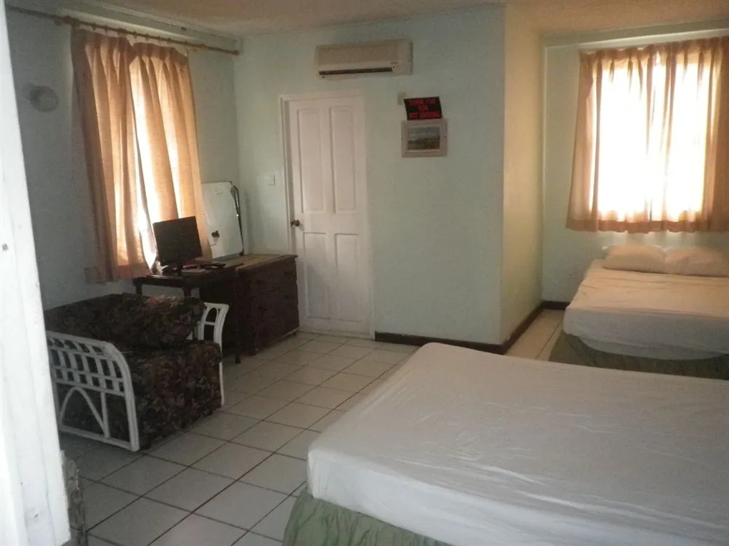 La Vista Guest Inn