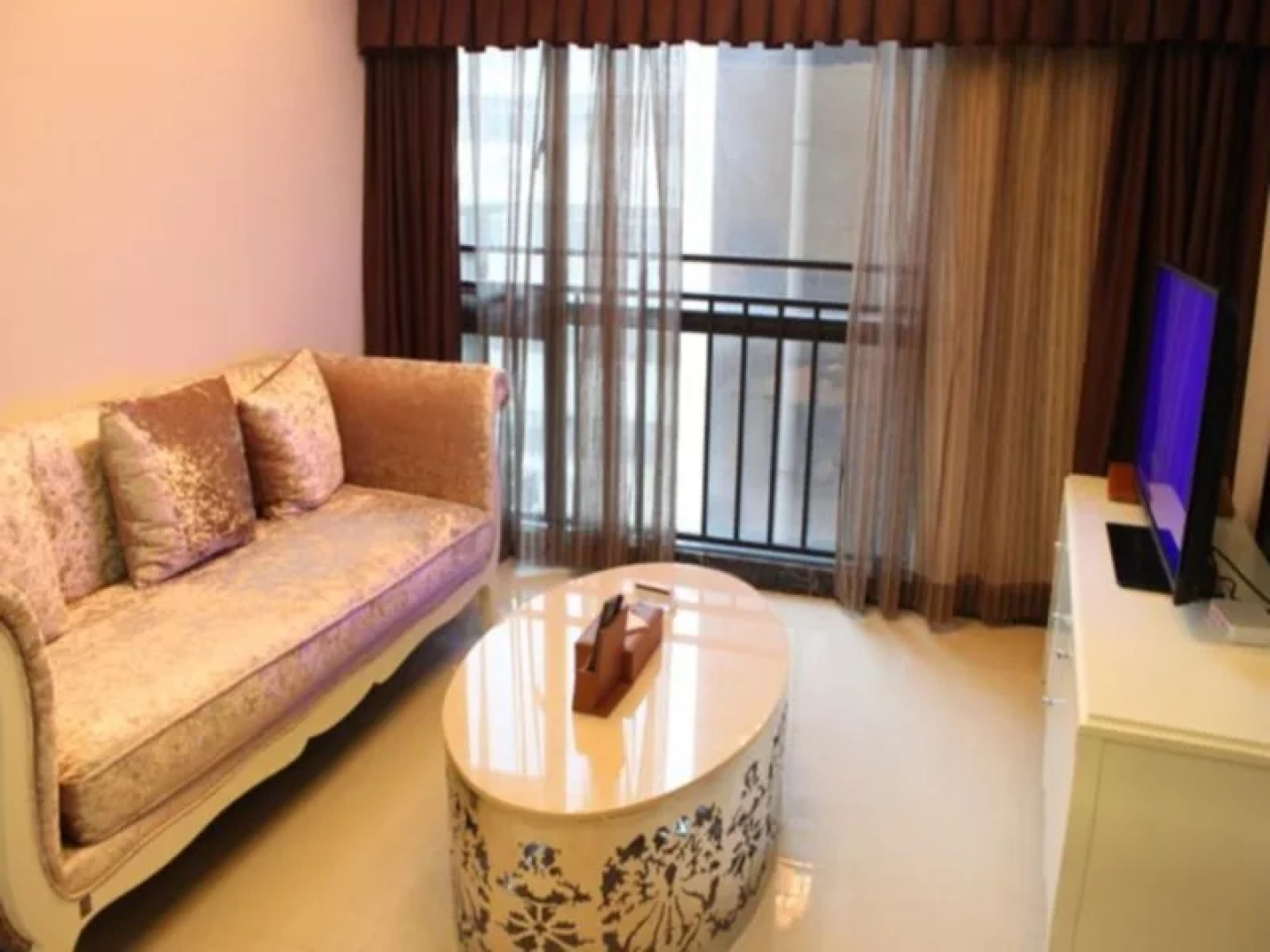 Zhuhai Yinzuo Jingpin Hotel