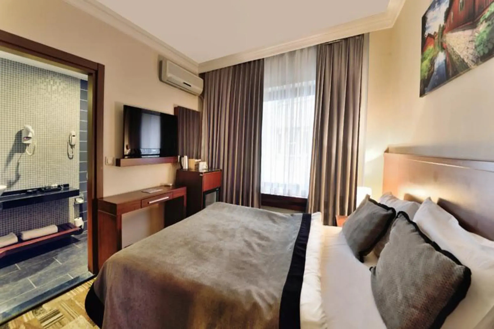 Tiara Thermal & Spa Hotel