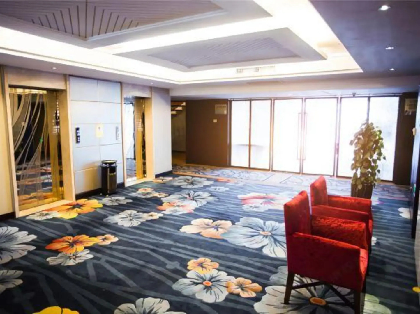 Yanjiang International Hotel