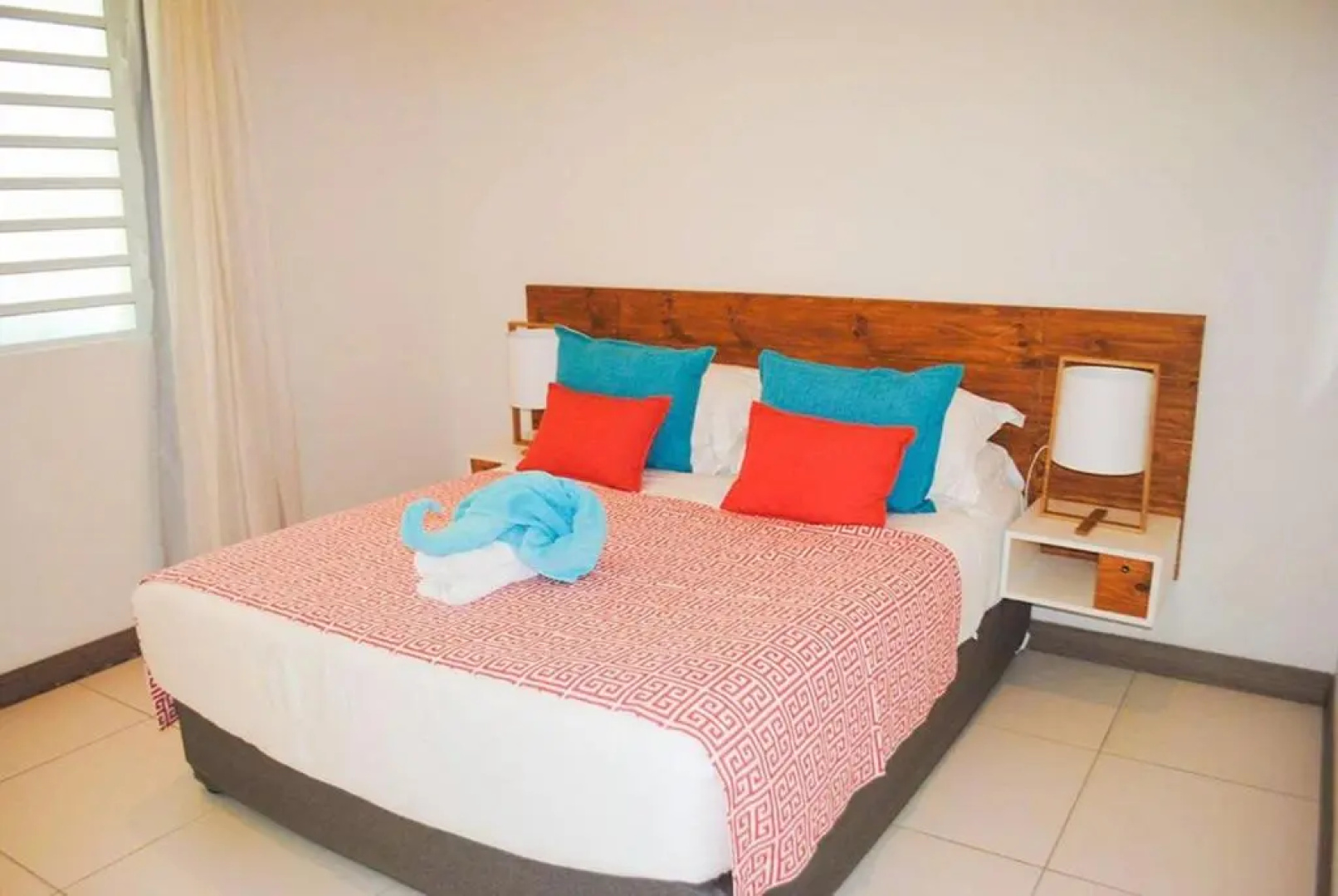L'Escale 3 bedrooms Sea View and Beachfront Suite by Dream Escapes