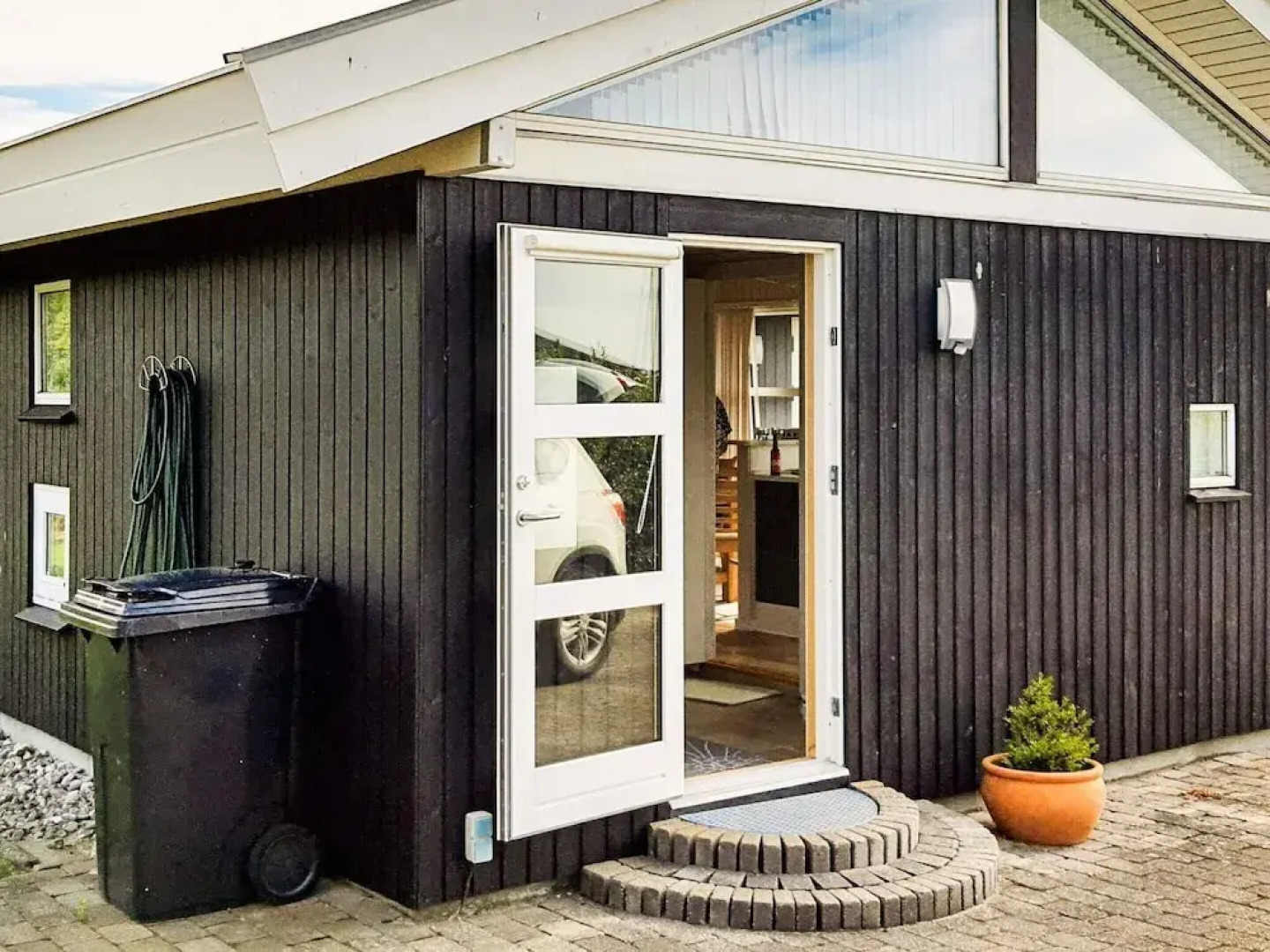 Spacious Retreat With Fjord View - By Traum Ferienwohnungen