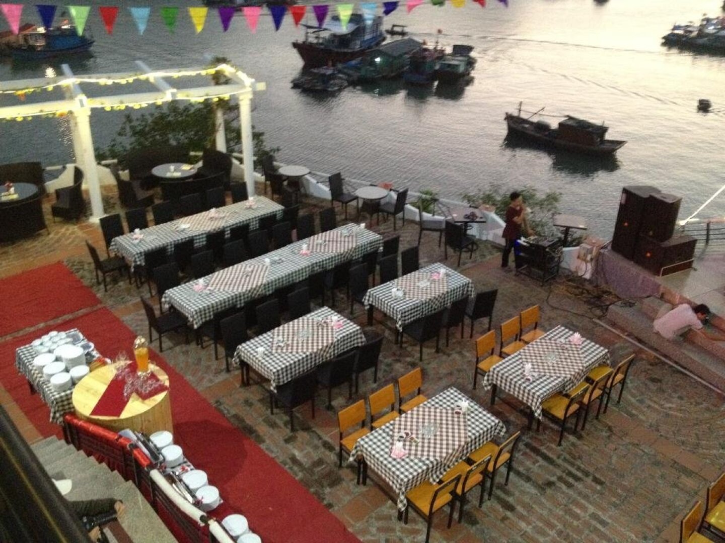 Le Pont Bungalow Hostel