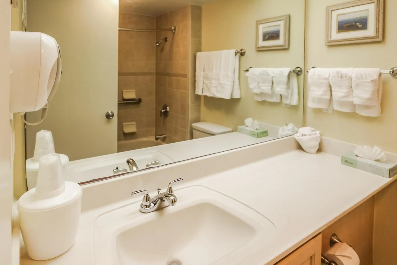 Royale Beach and Tennis Club