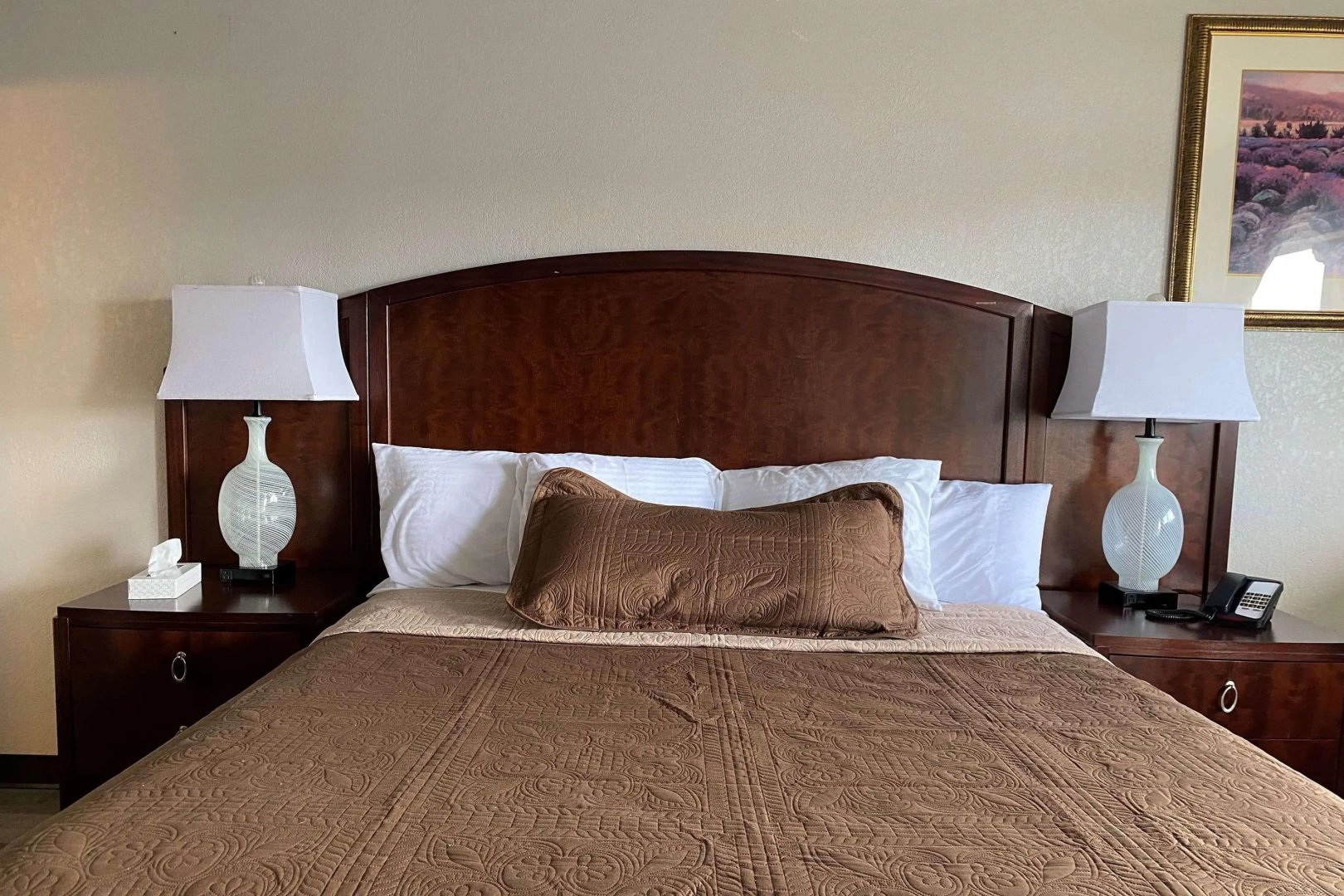 Four Corners Inn