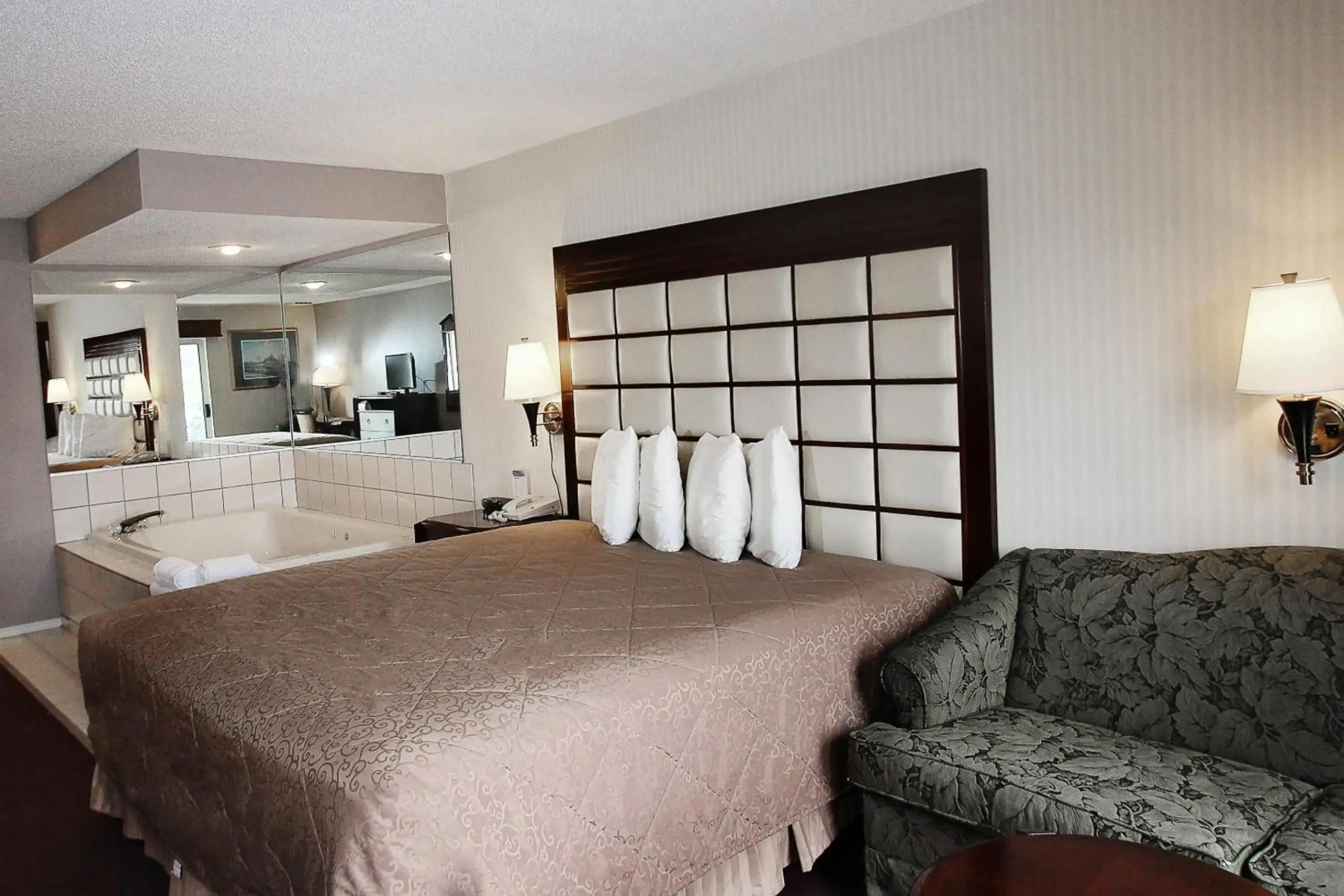 The Wisconsin Hotel & Conference Center