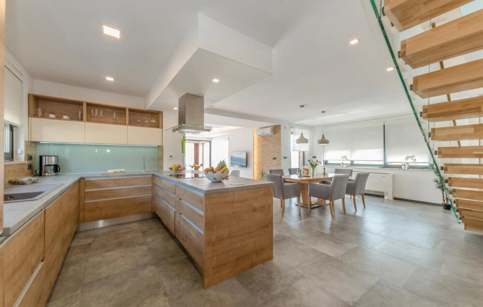 Nice Home in Pag with Hot Tub, WiFi & Sauna