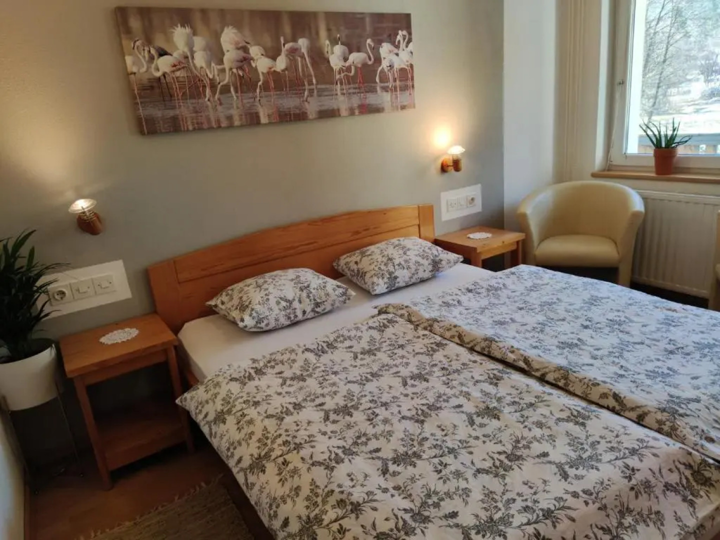 Apartments & Rooms Sebanc by Lake