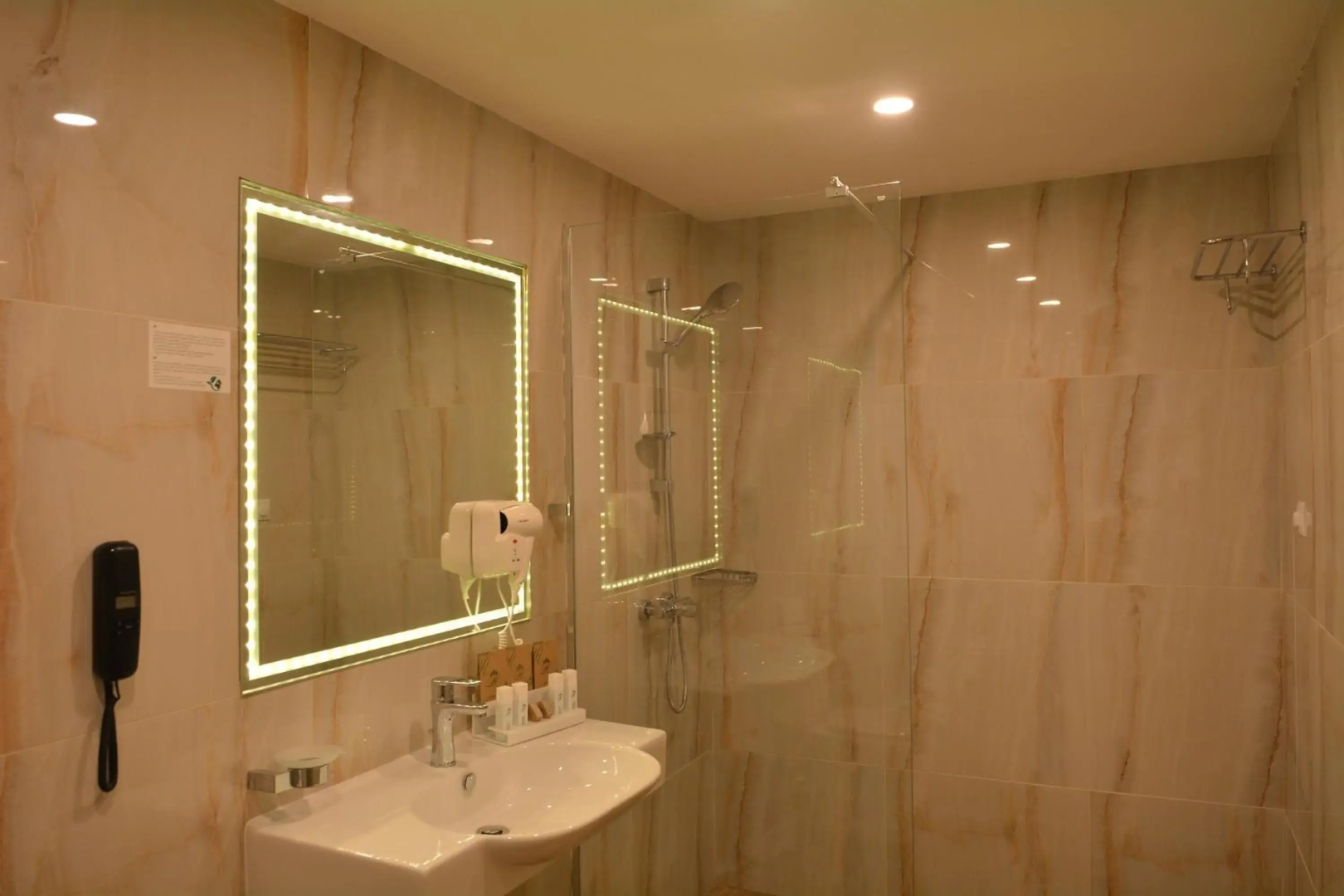 Royal Grand Hotel & SPA