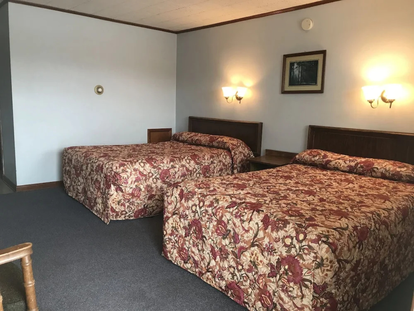 Colonial Hotel-Motel