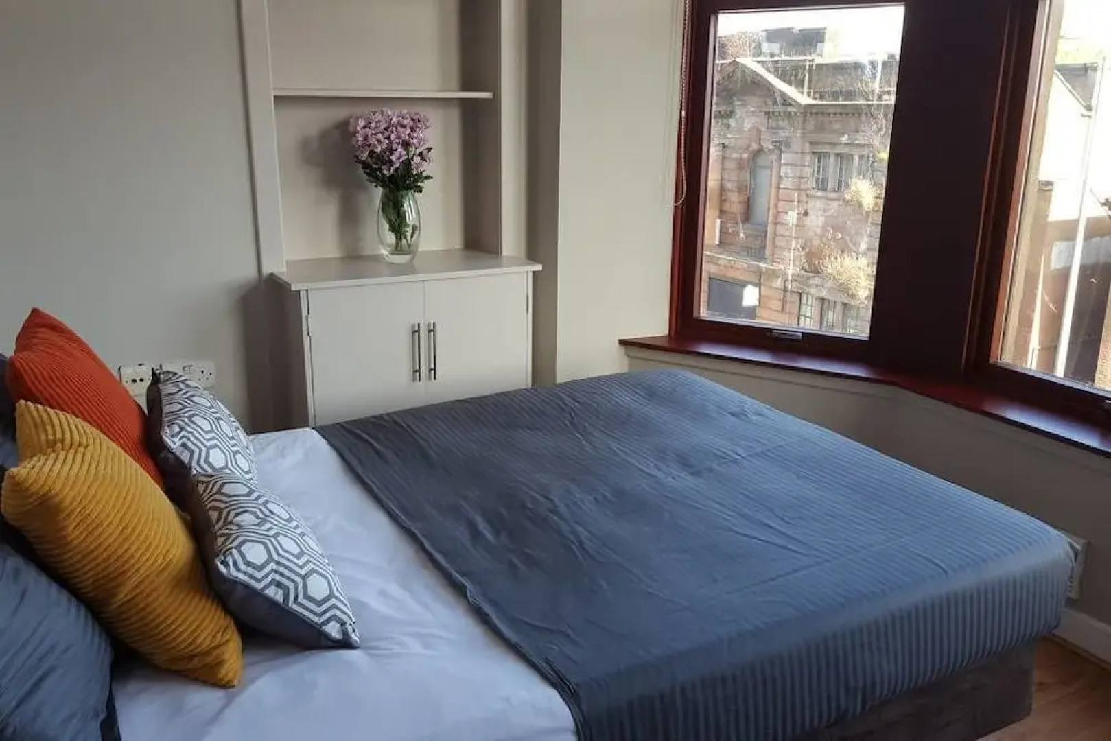 Dragon - Dumbarton Apartment 2 Bedroom Home