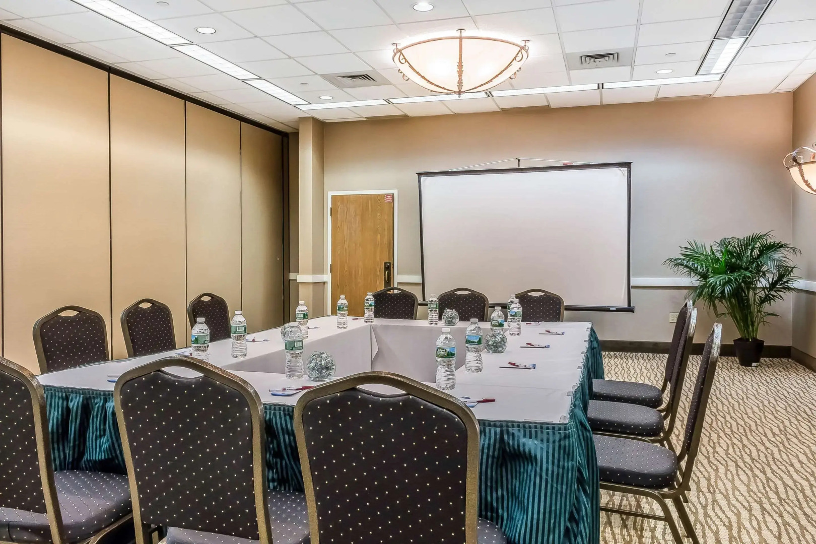 Comfort Suites Near Casinos Norwich-Uncasville CT