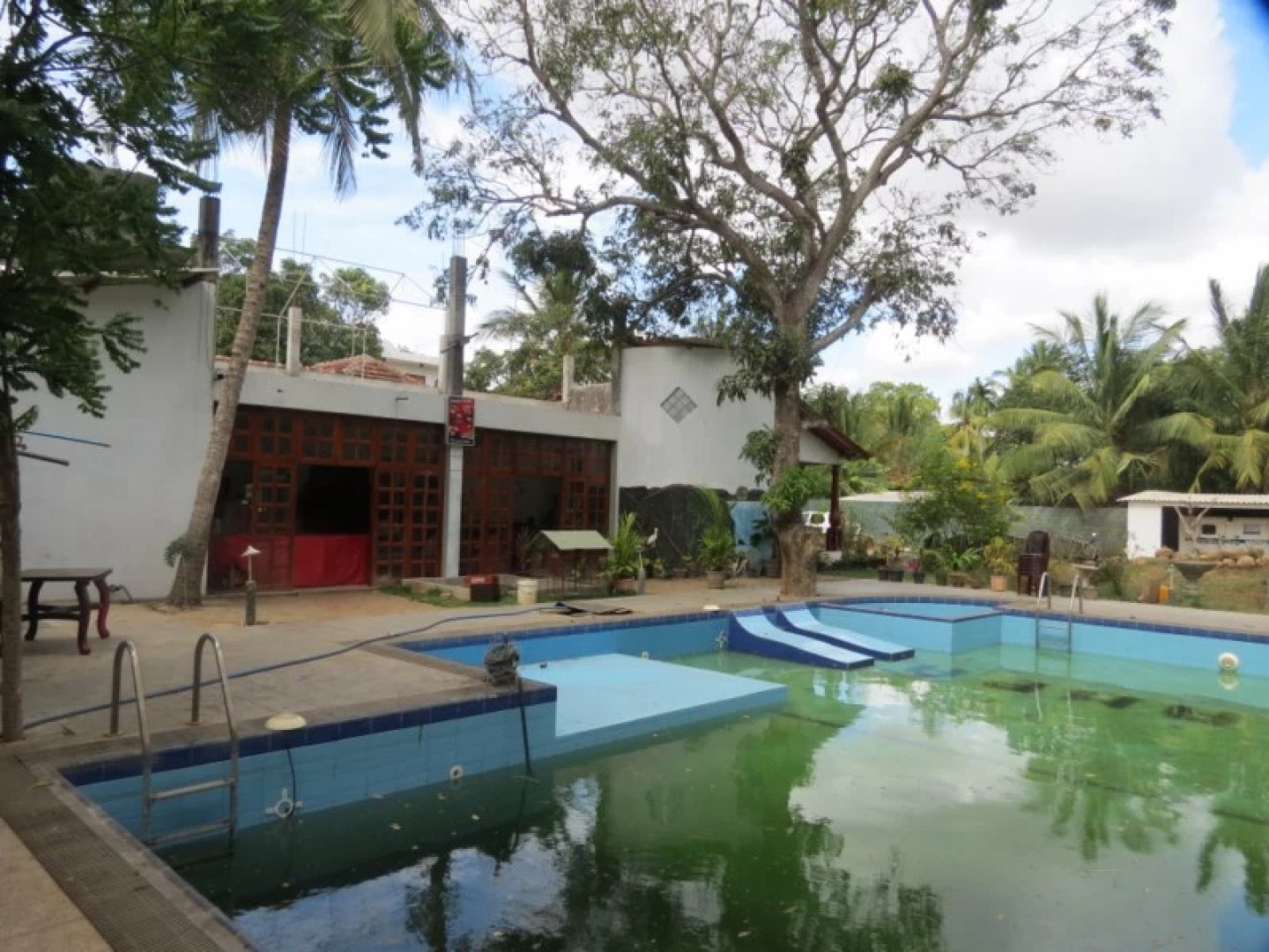 Thampa Tourist Hotel in Vavuniya