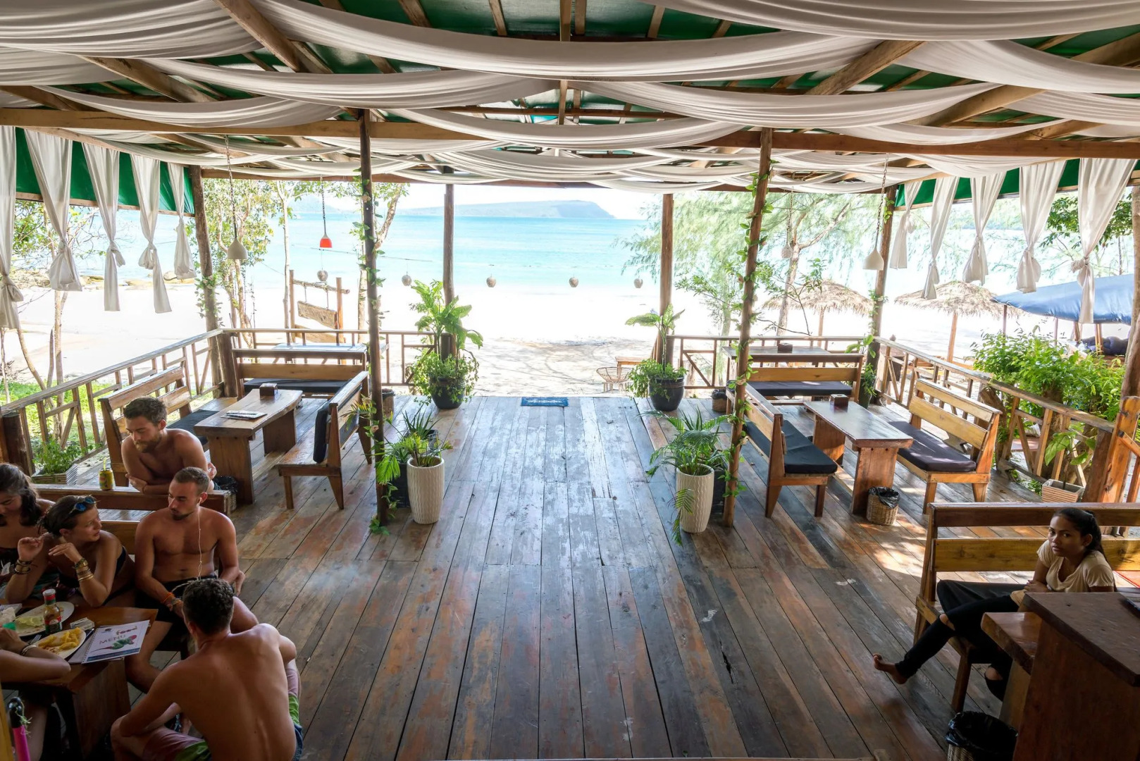 White Beach Bungalows