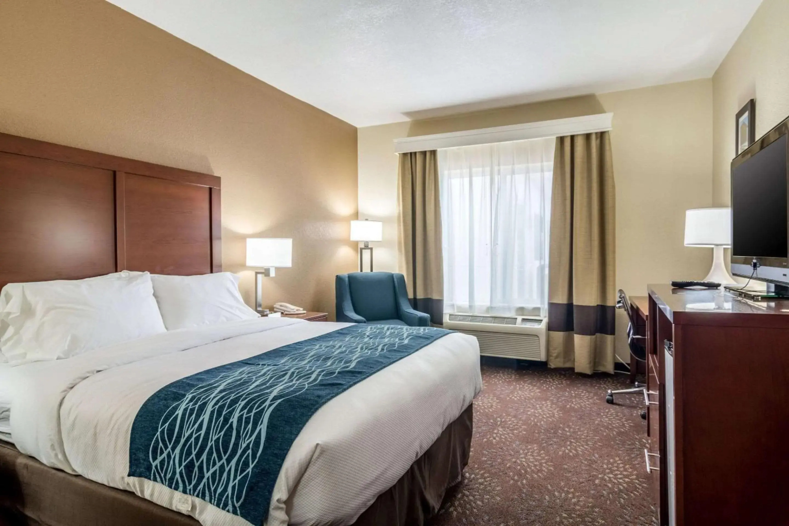 Holiday Inn Express and Suites Hannibal