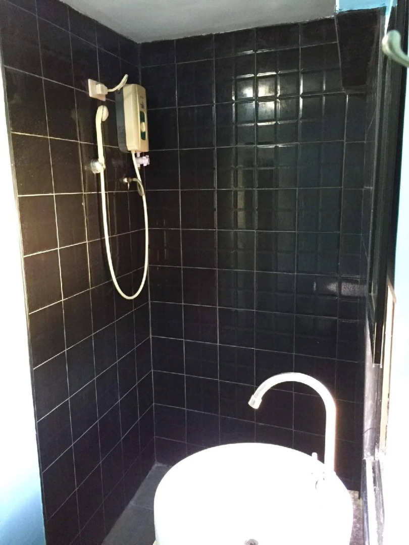 Gum Leaves Hotel and Restaurant