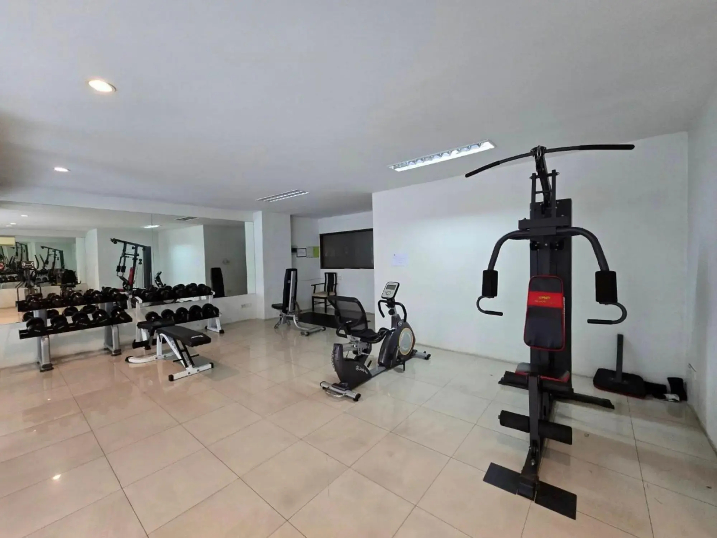 Отель Jomtien Plaza Residence