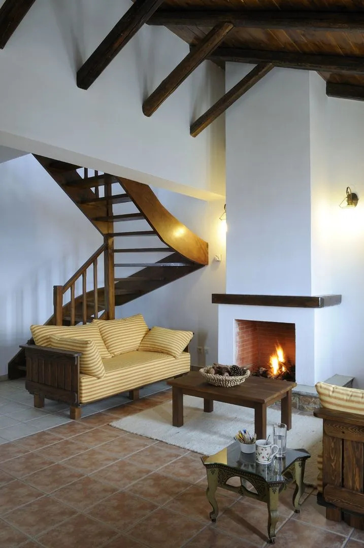 Esperos Suites & Villas