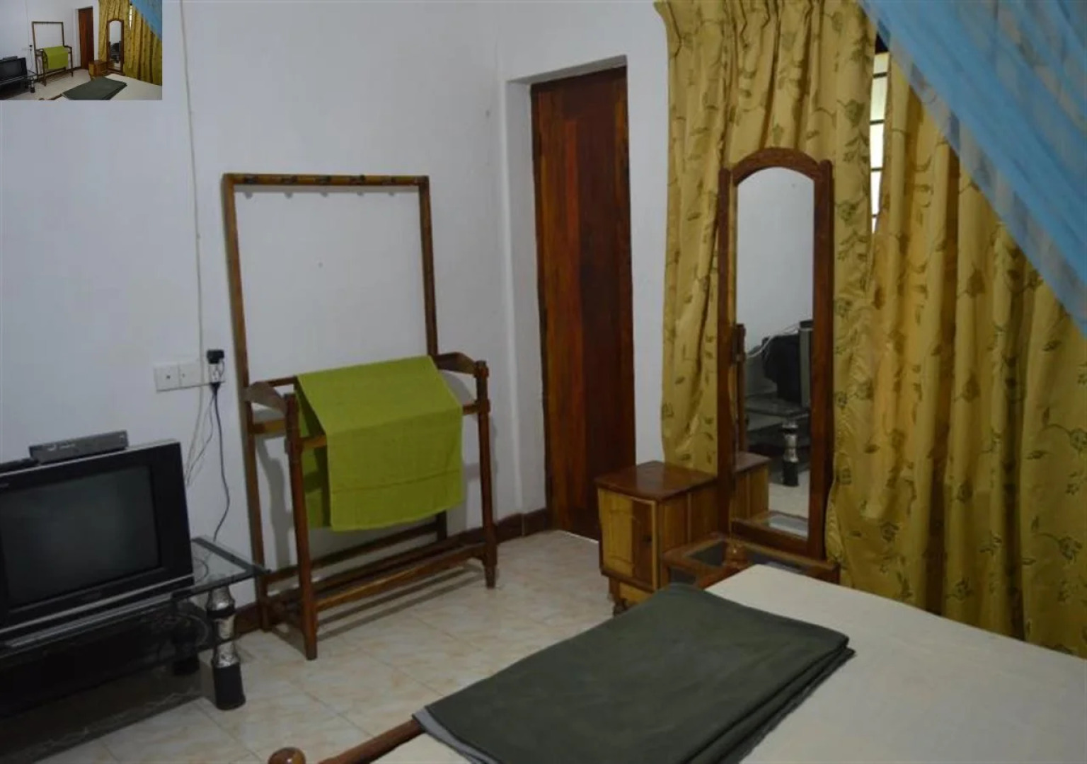 Green Valley Holiday Inn