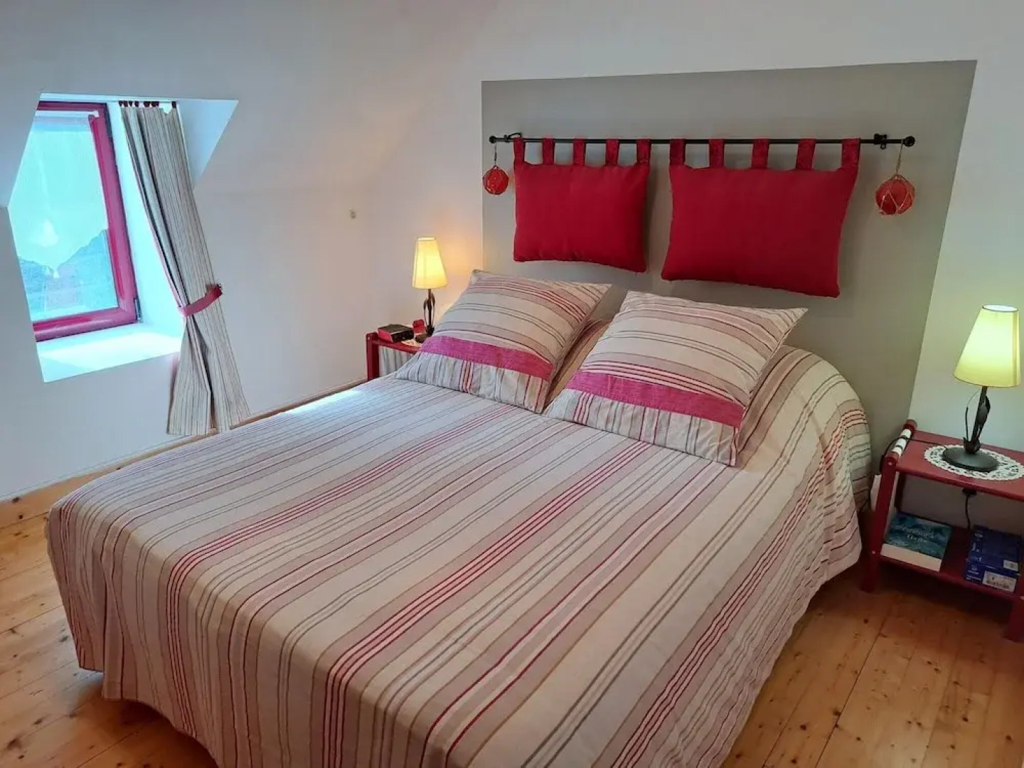 Stone House in Lilia Near Ile Vierge Lighthouse