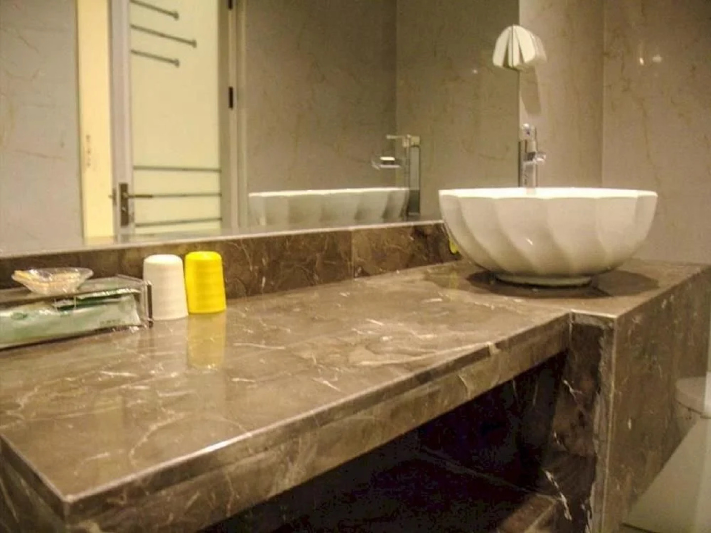 Bengbu Boluomi Fashion Art Hotel