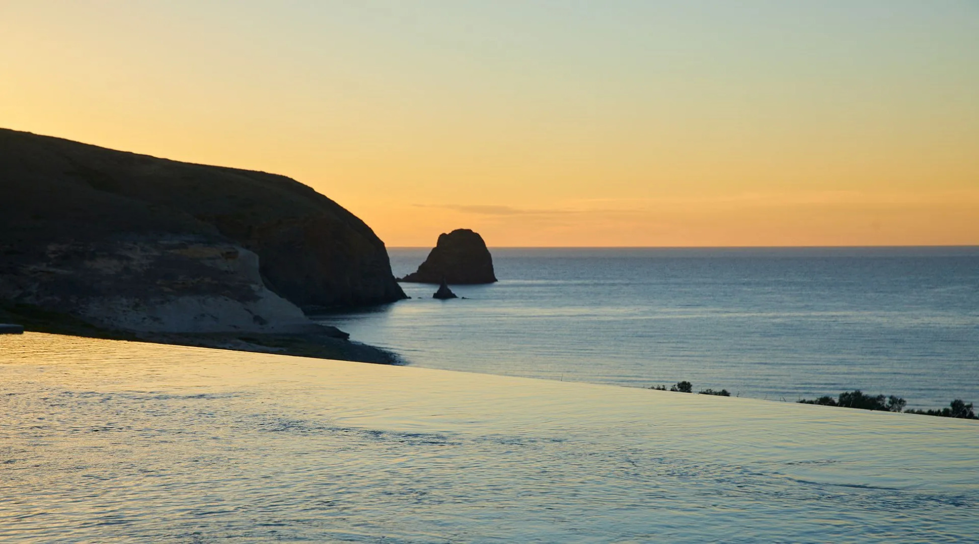 Milos Breeze Boutique Hotel