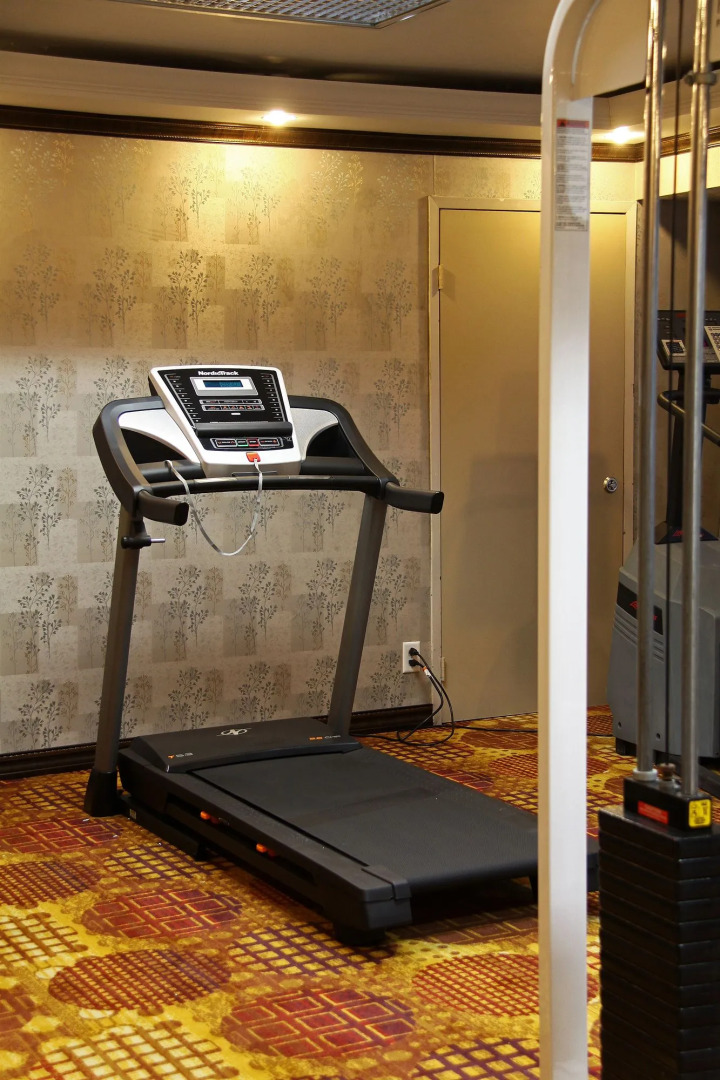 LA Crystal Hotel - Los Angeles Area