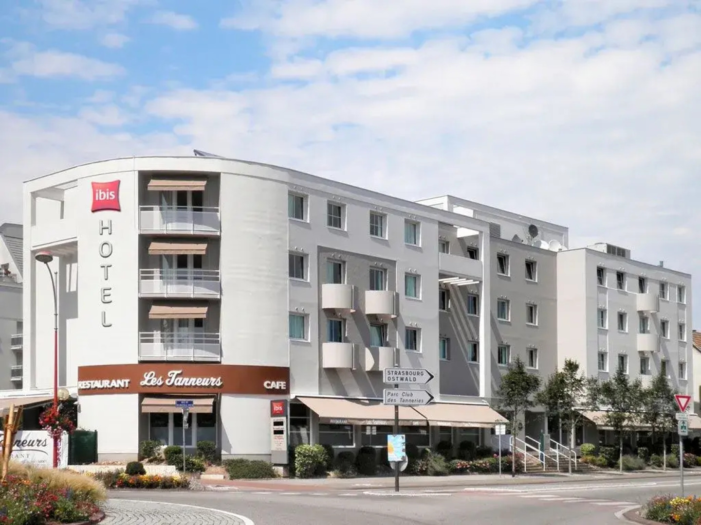 Hotel ibis Strasbourg Aeroport Le Zenith