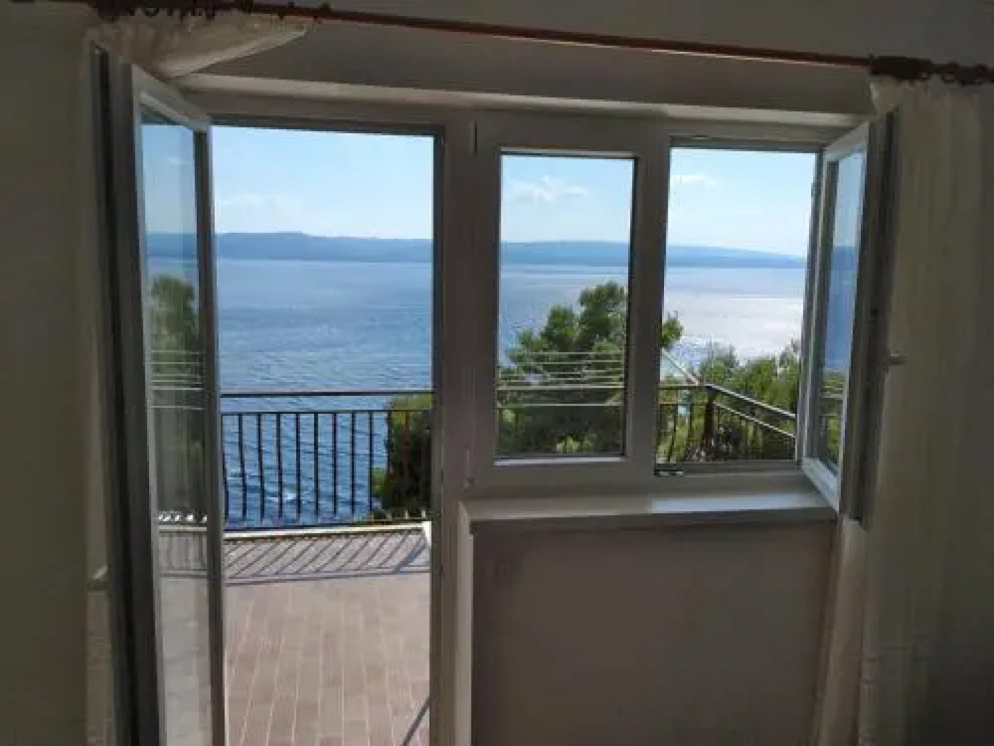 Apartments Pino Brela