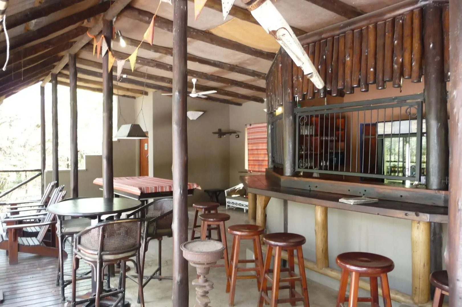 Isinkwe Backpackers Bushcamp